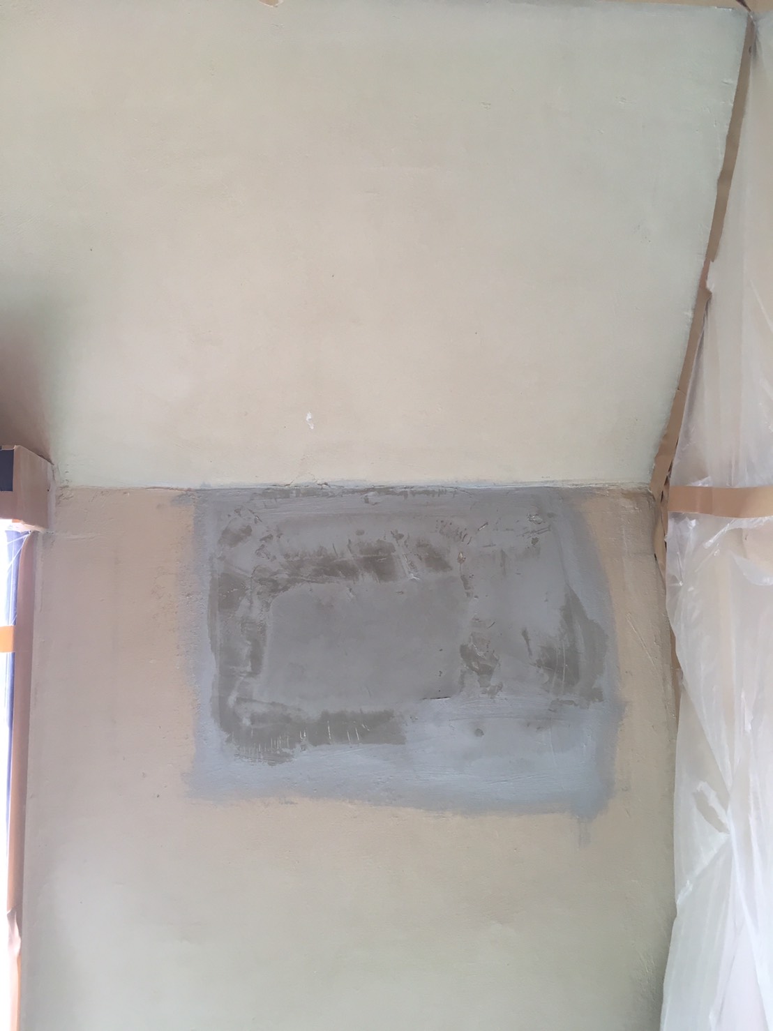 雨漏り改善工事　/　壁面防水塗膜工事